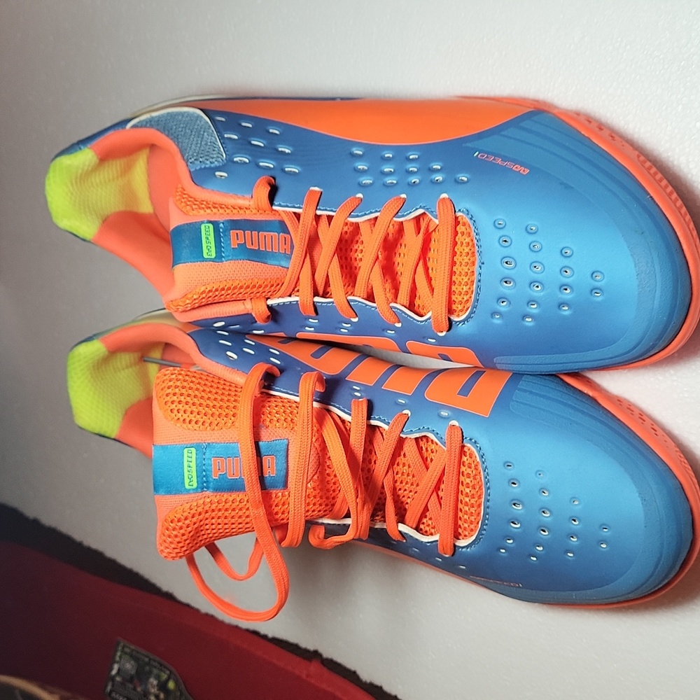 Brand new puma sneakers